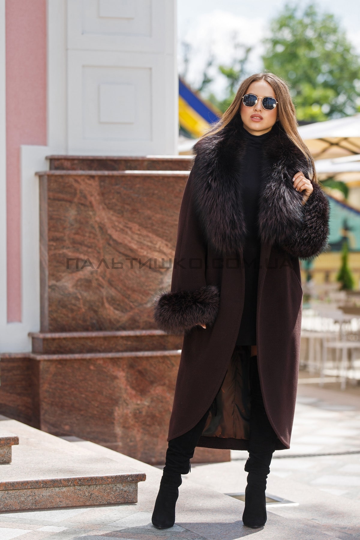  Пальто из шерсти альпаки со вставками из натурального меха