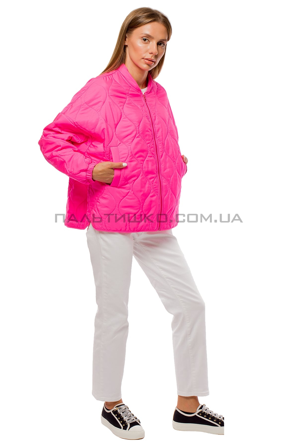  Жіноча коротка рожева куртка